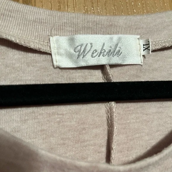 Cream Colored Lace Hem Tunic - Picture 7 of 9